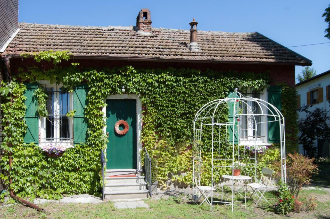 Il Cottage Vigevano Exteriör bild